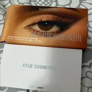 Kylie cosmetics eyeshadow palette